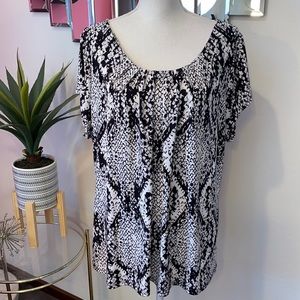Worthington snake print blouse